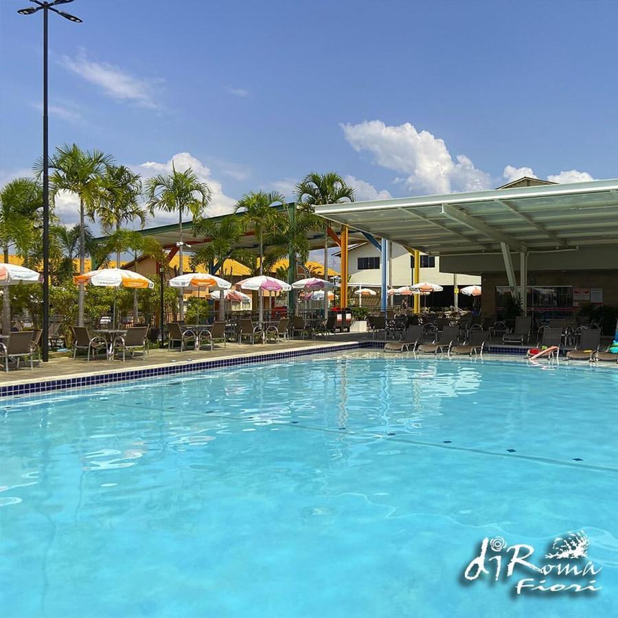 Hotel Diroma Fiori Com Um Dia De Acesso No Acqua Park Diroma Калдас Новас Екстериор снимка