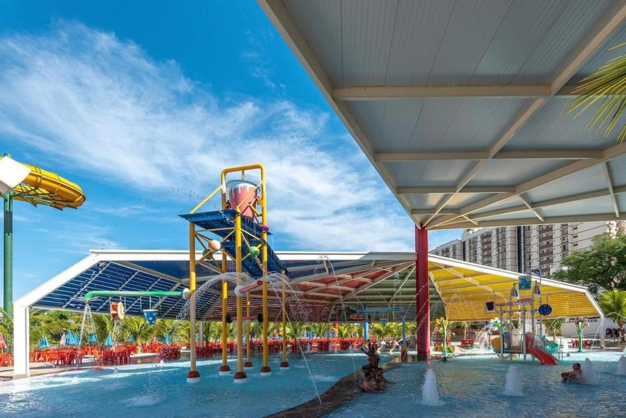 Hotel Diroma Fiori Com Um Dia De Acesso No Acqua Park Diroma Калдас Новас Екстериор снимка