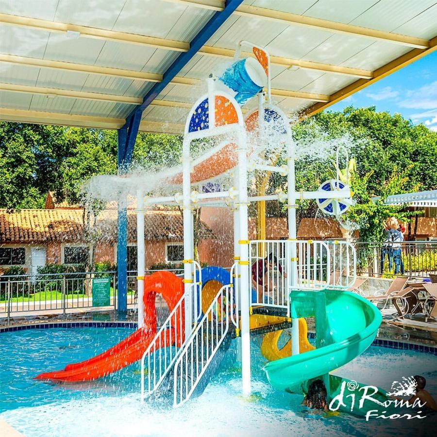 Hotel Diroma Fiori Com Um Dia De Acesso No Acqua Park Diroma Калдас Новас Екстериор снимка